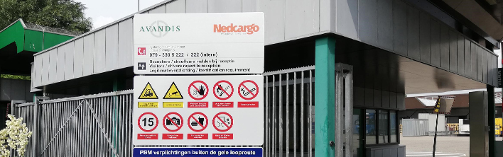 Avandis Zoetermeer veiligheidssignalering door Blomsma Signs & Safety